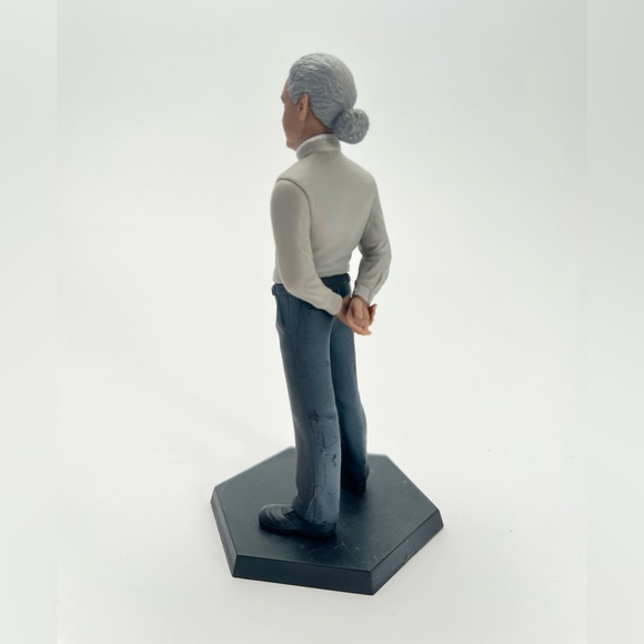 Shepherd Book, Saffron & The Badger Loot Crate 5” Figurines Firefly/Serenity✨ - Picture 16 of 16